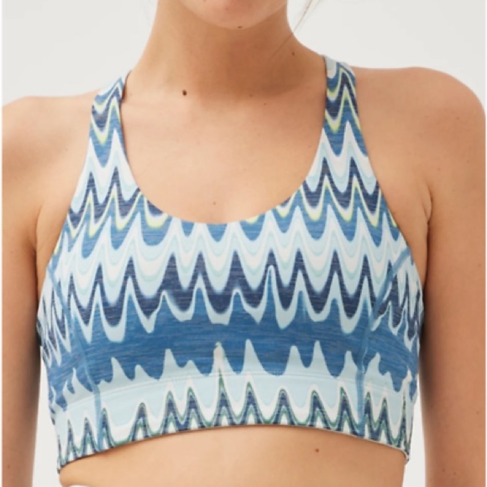 NWOT Outdoor Voices Doing Things Sports Bra Helios Size L -RARE COLOR